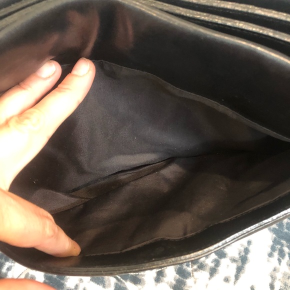 🎉🎉Host Pick🎉🎉Vintage 80s ETIENNE AIGNER USA BLACK LEATHER CLASSIC PURSE - Picture 10 of 13